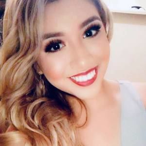 Meet your Posher, Alezèe